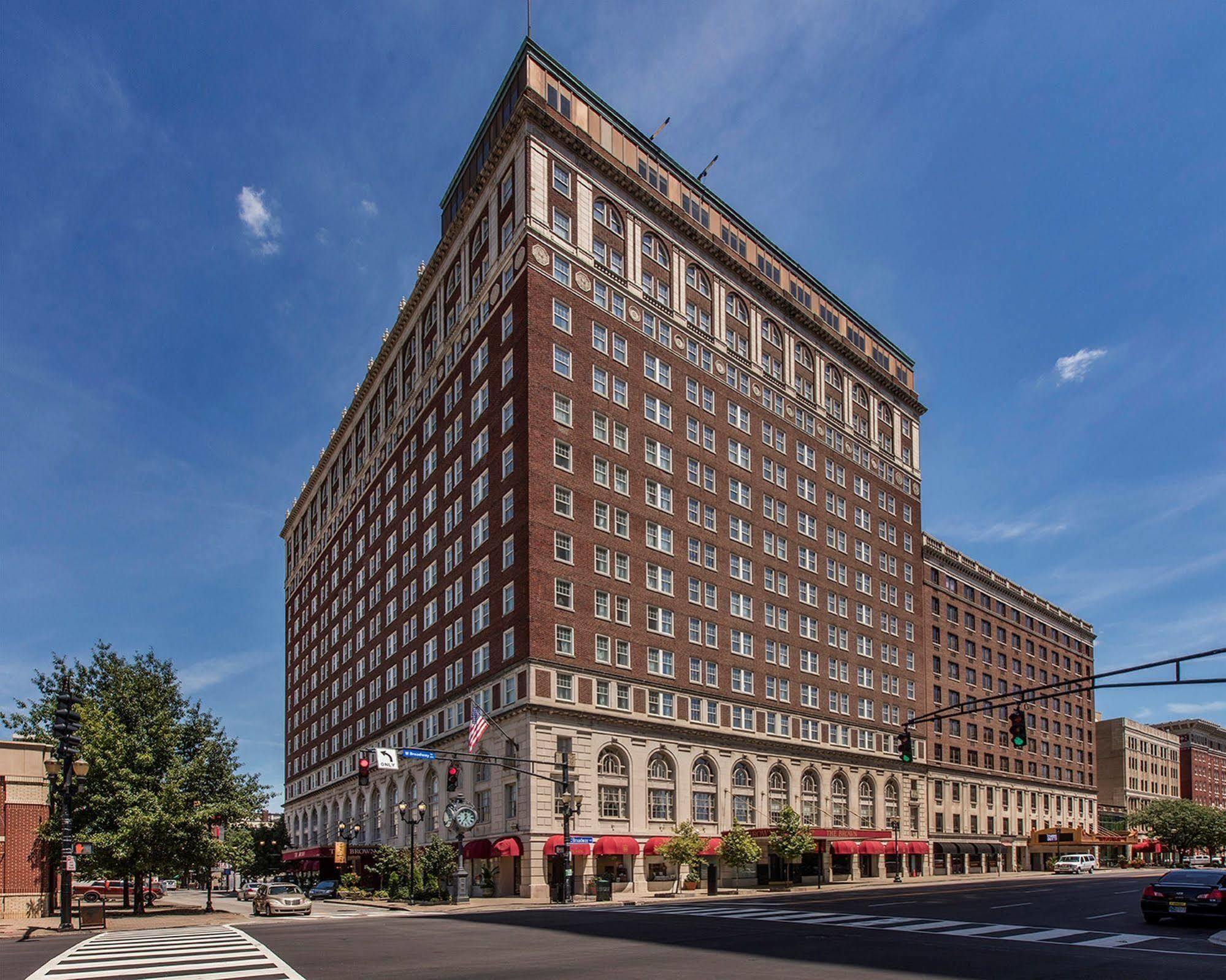 The Brown Hotel Louisville Bagian luar foto