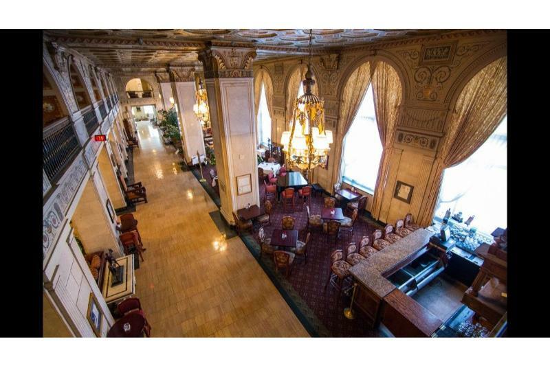 The Brown Hotel Louisville Bagian luar foto